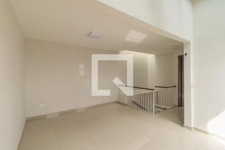 Sala 1 de apartamento para alugar com 1 quarto, 77m² em Centro, Curitiba