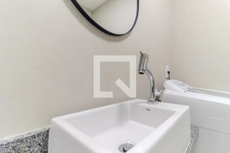 Banheiro de kitnet/studio para alugar com 1 quarto, 26m² em Santa Cecilia, São Paulo