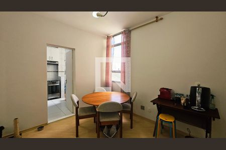 Apartamento à venda com 2 quartos, 58m² em Jardim Samambaia, Jundiaí