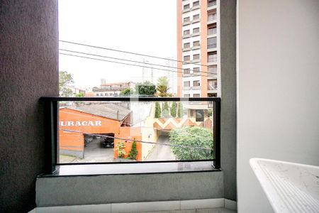 Varanda da sala de apartamento para alugar com 2 quartos, 43m² em Chácara Seis de Outubro, São Paulo