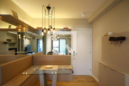 Apartamento para alugar com 2 quartos, 61m² em Jardim das Acacias, São Paulo