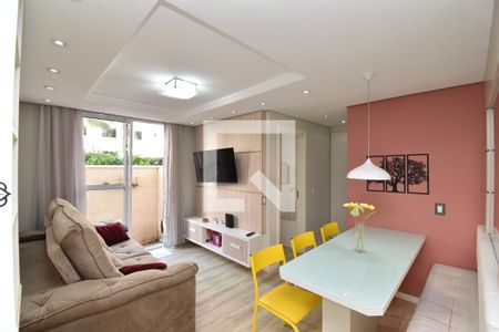 Sala de apartamento para alugar com 1 quarto, 45m² em Cajuru, Curitiba