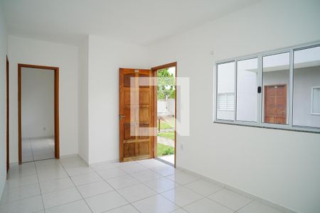 Sala de casa de condomínio para alugar com 1 quarto, 50m² em Caxito Pequeno, Maricá