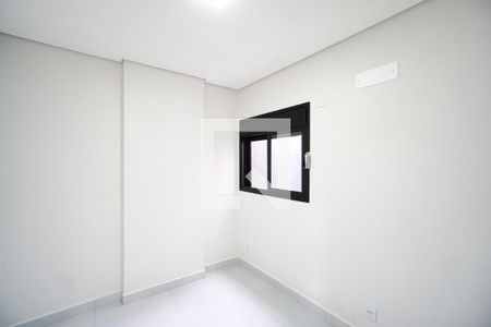 Quarto 01 de apartamento para alugar com 2 quartos, 43m² em Chácara Seis de Outubro, São Paulo