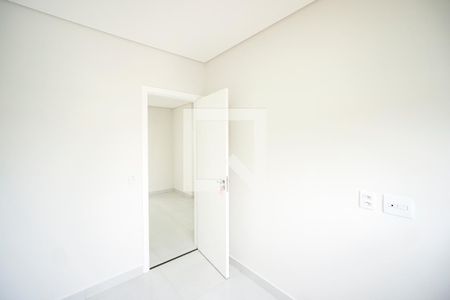 Quarto 01 de apartamento para alugar com 2 quartos, 43m² em Chácara Seis de Outubro, São Paulo