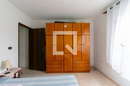 Quarto 2 de casa para alugar com 2 quartos, 150m² em Vila Ema, São Paulo