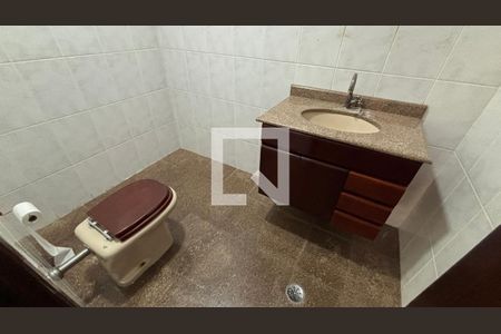 Lavabo de casa à venda com 4 quartos, 430m² em Vila Curuçá, Santo André