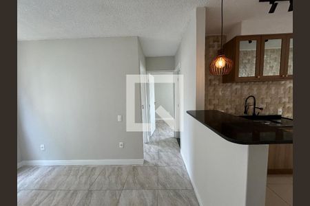 Corredor de apartamento à venda com 2 quartos, 40m² em Cavalcanti, Rio de Janeiro