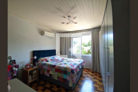 Suíte de casa à venda com 3 quartos, 120m² em São Geraldo, Porto Alegre