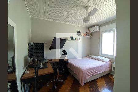 Quarto 3 de casa à venda com 3 quartos, 120m² em São Geraldo, Porto Alegre