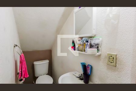 Lavabo de casa de condomínio à venda com 2 quartos, 75m² em Vila Araguaia, São Paulo