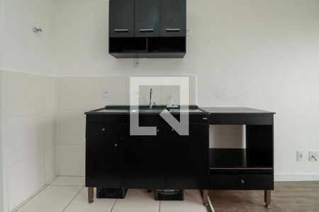 Sala/Cozinha de kitnet/studio à venda com 1 quarto, 28m² em Vila Ema, São Paulo