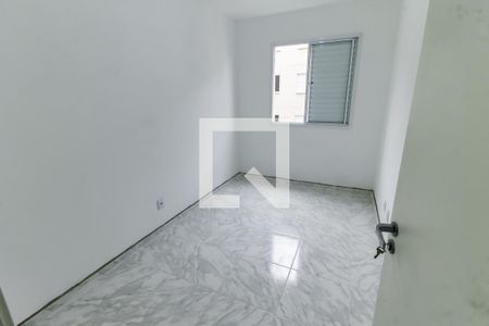 Quarto 1 de apartamento para alugar com 2 quartos, 42m² em Jardim Tres Irmaos, Taboão da Serra