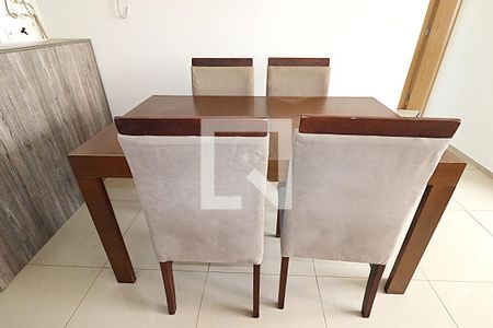 Apartamento à venda com 3 quartos, 68m² em Jardim Carvalho, Porto Alegre