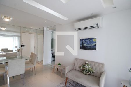 Sala de apartamento para alugar com 2 quartos, 80m² em Barra Olímpica, Rio de Janeiro