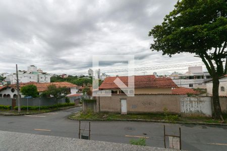 Apartamento à venda com 3 quartos, 133m² em Itapoã, Belo Horizonte