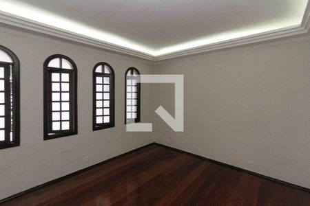 Casa para alugar com 3 quartos, 175m² em Jardim Rodolfo Pirani, São Paulo