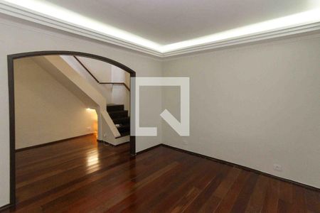 Casa para alugar com 3 quartos, 175m² em Jardim Rodolfo Pirani, São Paulo