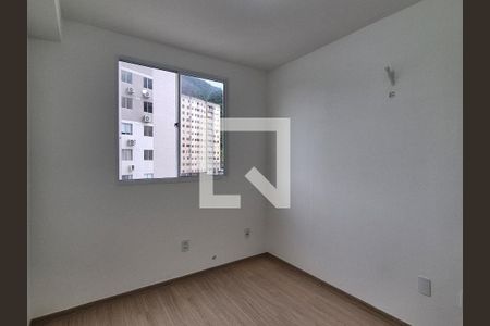 Quarto  de apartamento para alugar com 2 quartos, 48m² em Barra da Tijuca, Rio de Janeiro