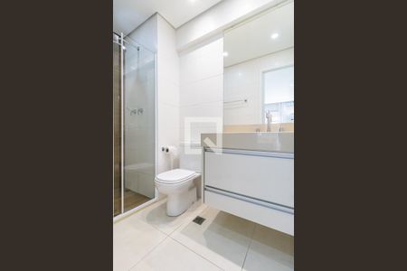 Banheiro da Suíte de apartamento para alugar com 1 quarto, 53m² em Alphaville Industrial, Barueri
