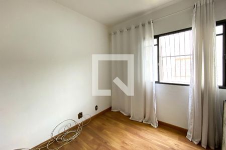 Quarto 1 de apartamento para alugar com 2 quartos, 186m² em Sagrada Família, Belo Horizonte