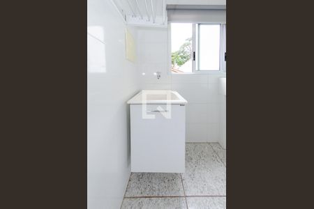 Área de serviço de apartamento para alugar com 2 quartos, 50m² em Havaí, Belo Horizonte