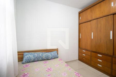 Quarto 2 de casa à venda com 4 quartos, 160m² em Vila Kosmos, Rio de Janeiro