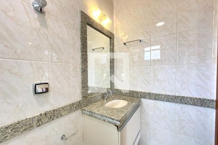 Banheiro da Suíte 1 de apartamento à venda com 4 quartos, 140m² em Sion, Belo Horizonte