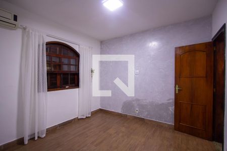 Suíte de casa para alugar com 3 quartos, 390m² em Barro Vermelho, São Gonçalo