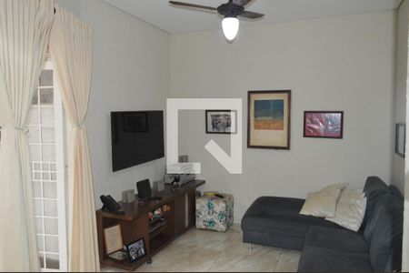 Sala de TV de casa de condomínio para alugar com 3 quartos, 210m² em City Ribeirão, Ribeirão Preto