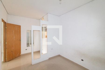 Quarto 1 de casa para alugar com 2 quartos, 60m² em Jardim Roberto, Osasco