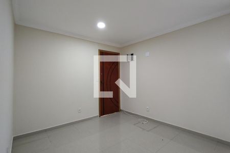 Sala de apartamento para alugar com 2 quartos, 120m² em Taquara, Rio de Janeiro