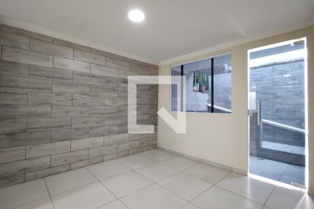 Sala 2 de apartamento para alugar com 2 quartos, 120m² em Taquara, Rio de Janeiro