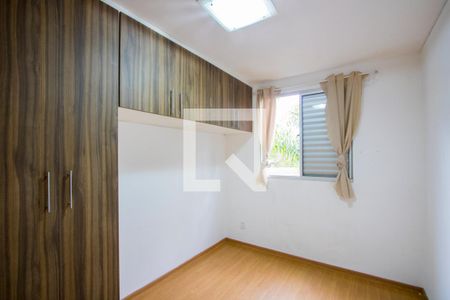Quarto 2 de apartamento para alugar com 2 quartos, 47m² em Parque Sao Vicente, Santo André