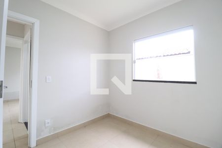 Quarto 2 de casa para alugar com 2 quartos, 50m² em Jardim Europa, Uberlândia