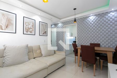 Sala de apartamento para alugar com 2 quartos, 42m² em Jardim Nélia, Ferraz de Vasconcelos