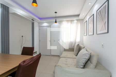 Sala de apartamento para alugar com 2 quartos, 42m² em Jardim Nélia, Ferraz de Vasconcelos