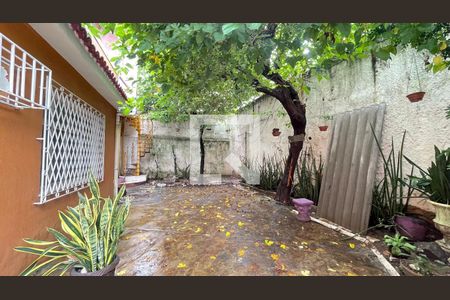 Quintal de casa para alugar com 4 quartos, 157m² em Sampaio, Rio de Janeiro