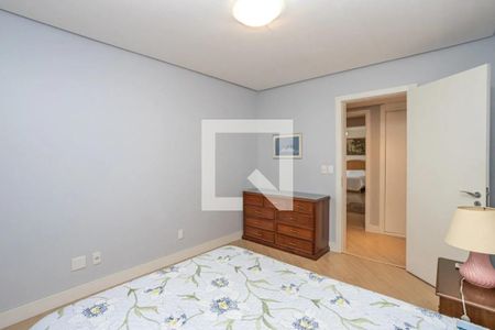 Quarto 1 de apartamento para alugar com 4 quartos, 259m² em Mont’Serrat, Porto Alegre