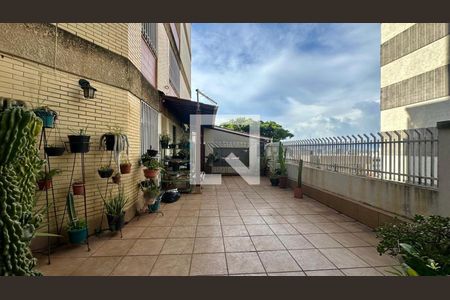 Área privativa de apartamento à venda com 4 quartos, 240m² em Gutierrez, Belo Horizonte