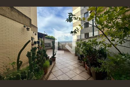 Área privativa de apartamento à venda com 4 quartos, 240m² em Gutierrez, Belo Horizonte