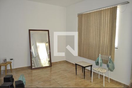 Casa à venda com 3 quartos, 360m² em Piedade, Rio de Janeiro