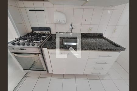 Cozinha de apartamento para alugar com 2 quartos, 50m² em Presidente Altino, Osasco