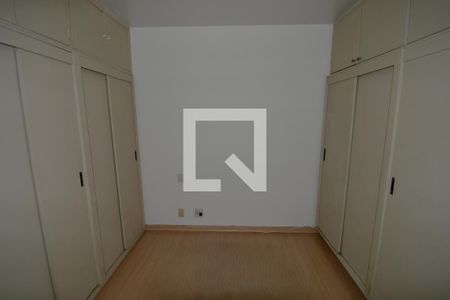 Quarto de apartamento à venda com 1 quarto, 60m² em Bosque, Campinas
