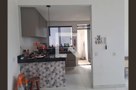 Casa à venda com 3 quartos, 360m² em Lundcéia, Lagoa Santa