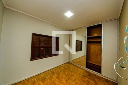 Casa para alugar com 5 quartos, 179m² em Jardim Avelino, São Paulo