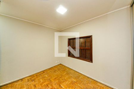 Casa para alugar com 5 quartos, 179m² em Jardim Avelino, São Paulo