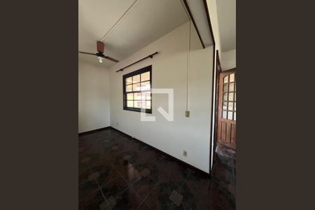 Quarto de casa à venda com 5 quartos, 321m² em Curicica, Rio de Janeiro