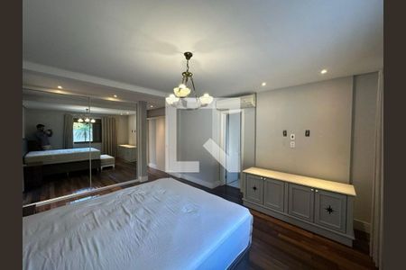 Quarto 1 de apartamento para alugar com 2 quartos, 180m² em Auxiliadora, Porto Alegre