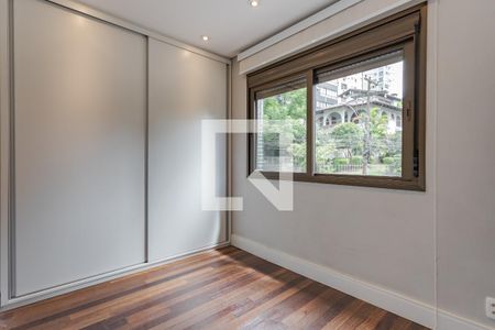 Quarto de apartamento para alugar com 2 quartos, 180m² em Auxiliadora, Porto Alegre